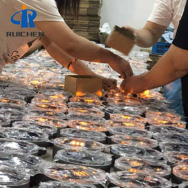 <h3>Plastic Led Road Stud Light Factory In Singapore-RUICHEN Road </h3>
